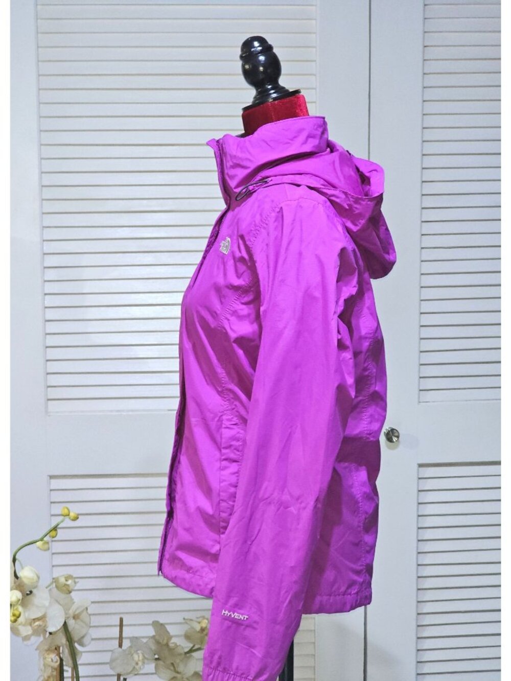 The North Face Women's Magenta HyVent Rain Resolve Jacket Size Small 2618 - Picture 3 of 15